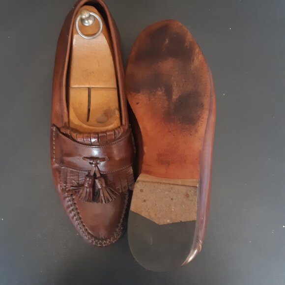 Johnston & Murphy SZ 9.5 Chestnut Brown Men's Tassel Loafers with Kilt Fringe - Picture 5 of 13